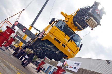 Manitowoc promeut son usine de Wilhelmshaven et la Grove GMK6400