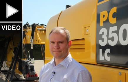 Changement de bras en 15 minutes chrono chez Komatsu