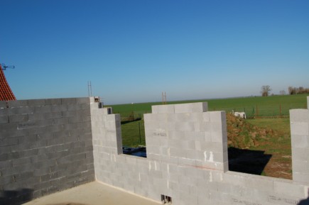  Le mariage du bloc béton et de l’ardoise expansée