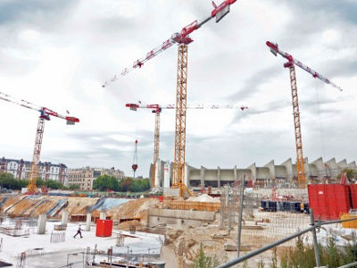 Jean-Bouin : les grues Potain se sont invitées sur le chantier du stade