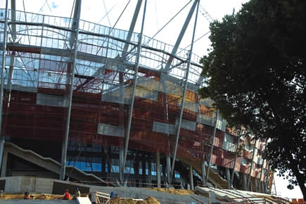 Le Stade National de Varsovie face aux intempéries