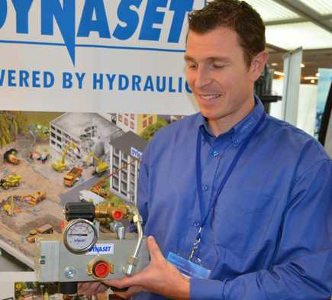 Dynaset utilise la pression hydraulique