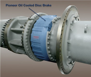 Pioneer sort des freins pour les tombereaux