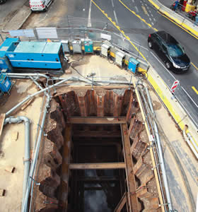 Maïa Fondations : fonçage en milieu urbain pour la pose d’un collecteur