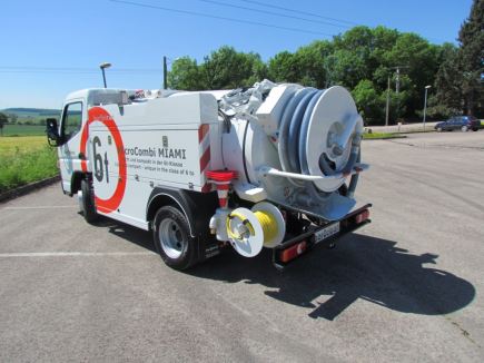 Hydrocureur Baroclean 6 t sur châssis surbaissé