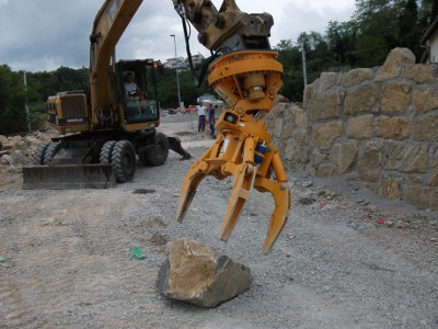 Melun Hydraulique crée une « main hydraulique »