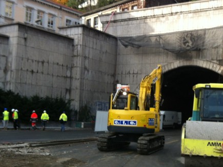 10 pelles CFE au tunnel de la Croix-Rousse