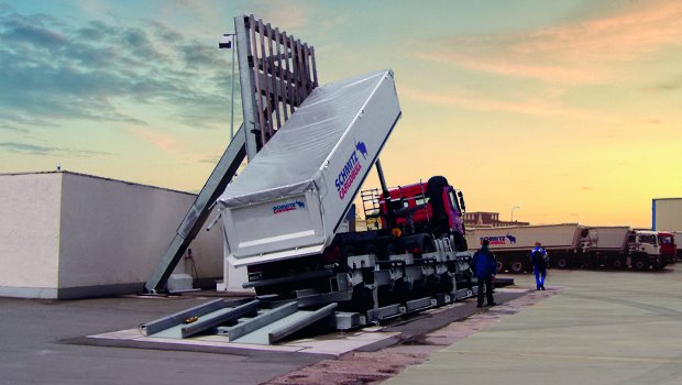 Bauma : Schmitz Cargobull mise sur la sécurité de ses semi-remorques bennes