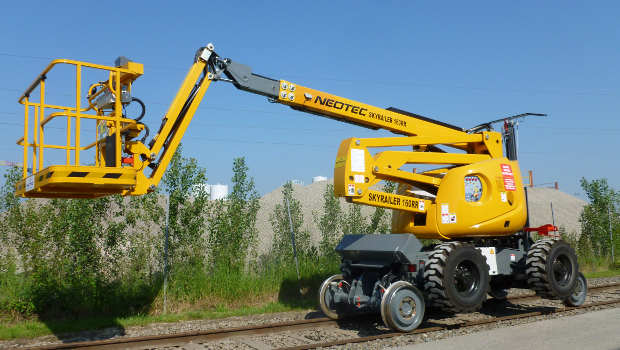 Neotec livre 6 nacelles rail-route au Royaume-Uni