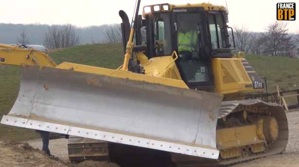 D61-23 : le nouveau bouteur de Komatsu