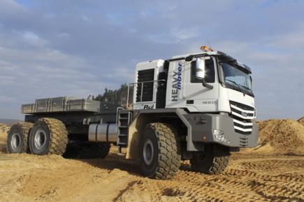 Porteur lourd Paul Nutzfahrzeuge à Bauma
