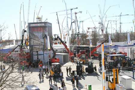 Bauma : démonstration en  puissance x3  pour Manitou