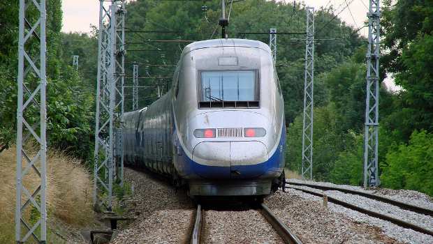 Vers un rapprochement de RFF avec la SNCF ?