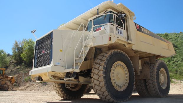 Someca acquiert deux tombereaux rigides Terex