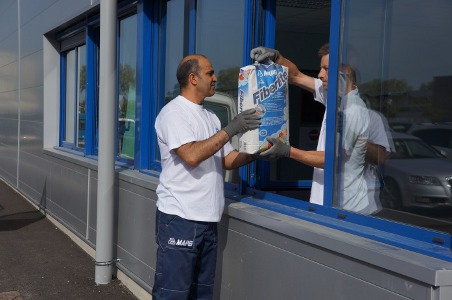 Mapei : un ragréage de sol fibré allégé réduisant la poussière