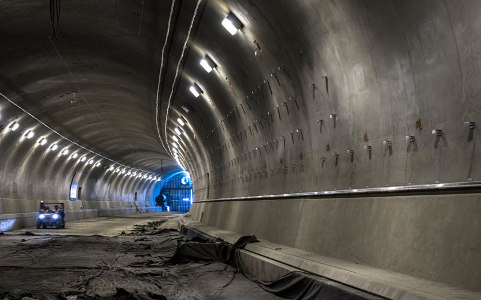 Cemex habille le tunnel de Caldecott à San Francisco