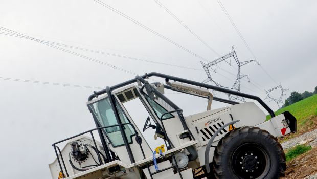Risa : monter les câbles à la force du treuil 