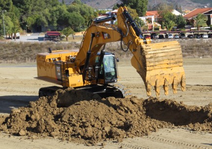 ConExpo : la série F remet à jour les grosses pelles Caterpillar 374 et 390