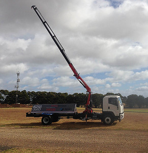 Une grue Fassi sur le circuit de Phillip Island en Australie