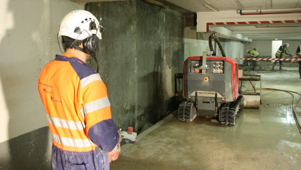 Une Hydrodémolition chirurgicale à deux pas de l’Elysée