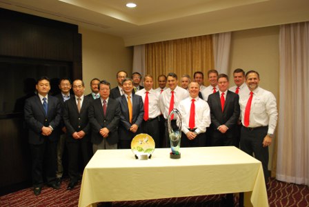 Manitowoc et Kobelco fêtent 10 ans de partenariat