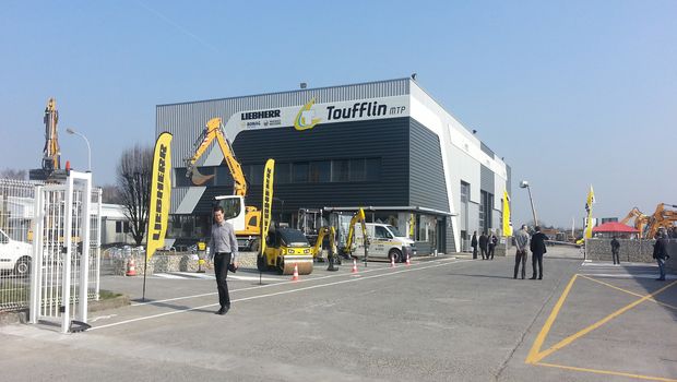 Le  Liebherr on Tour  passe à Templemars, chez Toufflin mtp