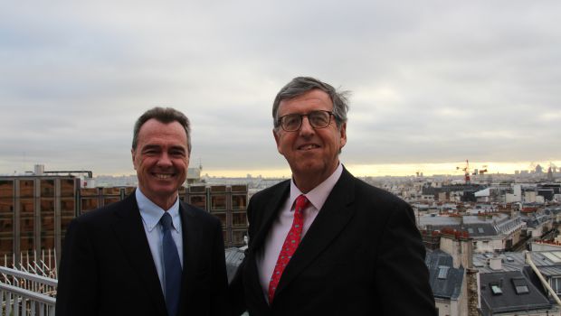 Les compacts soutiennent le marché 