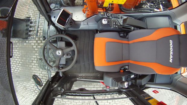 Les pelles sur pneus, des machines de plus en plus intelligentes 