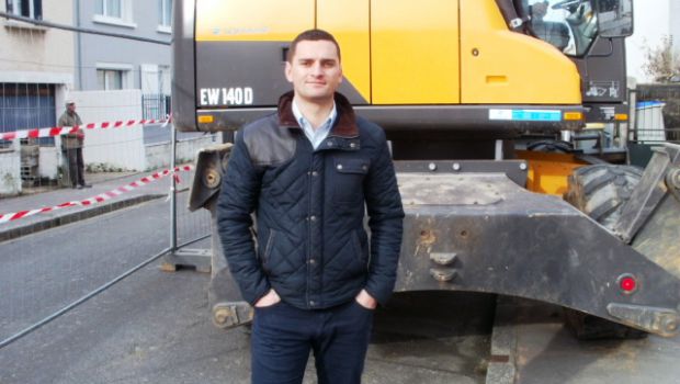 Pelles sur pneus : l’avis d’un distributeur, Etienne Guiho 