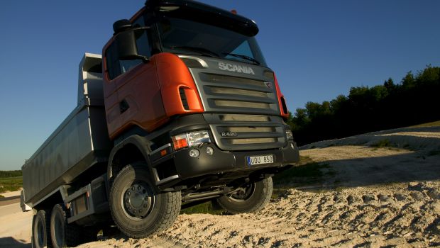 Les camions de chantiers à la remorque 