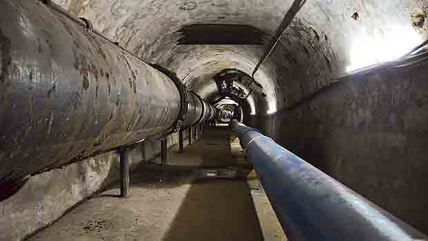 Soval place sa fonte sous les Champs Elysées