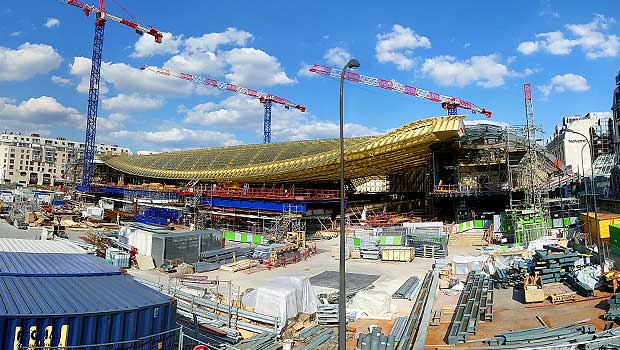 La canopée déploie ses ailes sur les Halles