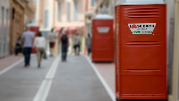 Le Grand Prix de Monaco voit rouge…pour ses toilettes