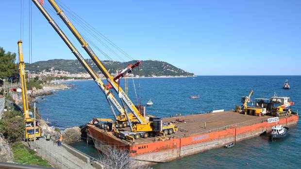 Italie : Terex à la rescousse d'un train déraillé