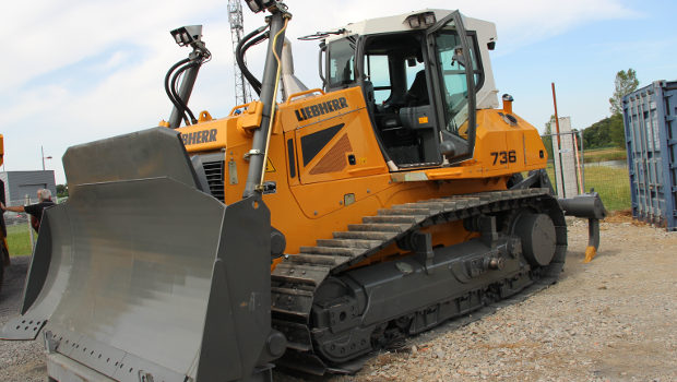 Liebherr expose son bouteur PR736, en Etape IV