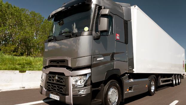 Renault Trucks fait peau neuve
