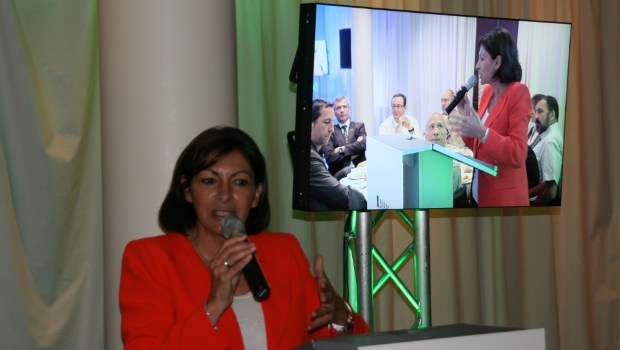 Paris : Hidalgo promet 10 000 logements par an