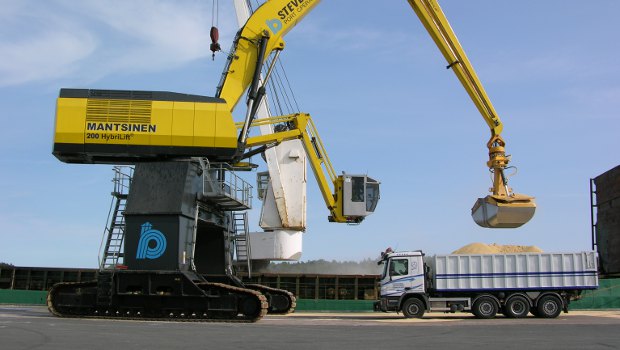 Finlande : Volvo Penta investit les pelles Mantsinen