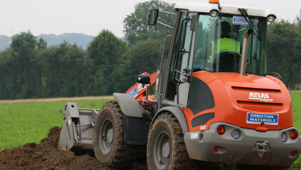 Offensive de Payen sur le marché de la chargeuse compacte