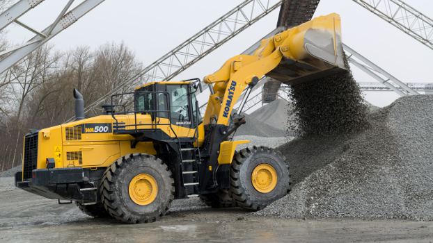 Komatsu inaugure ses nouvelles chargeuses Série 7