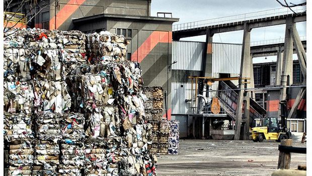 Désamiantage et recyclage à la papeterie de Nanterre