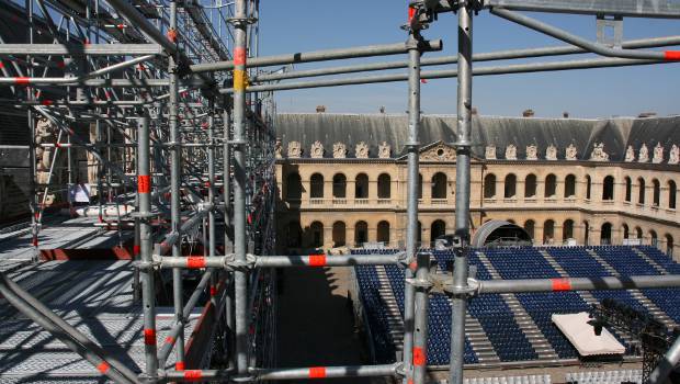 Layher fait sa cour aux Invalides