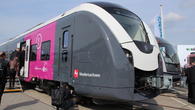 Le rail prend la voie rapide