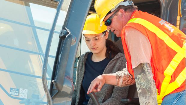 BTP : 90 000 apprentis d'ici fin 2016 ?