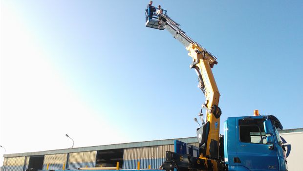 Appydro présente une nouvelle grue Effer