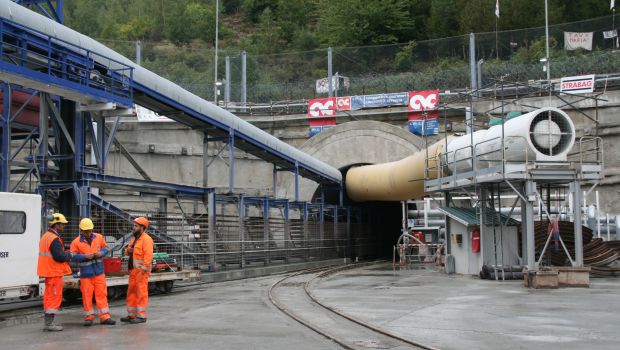 Un projet titanesque à rebondissement 
