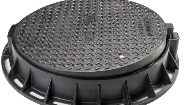 Polieco propose un tampon de voirie composite connecté