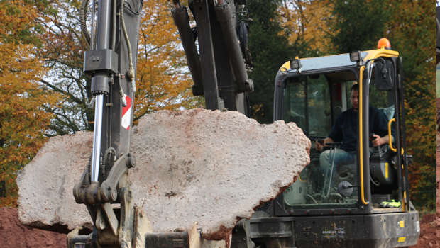 La 1ère pelle Volvo ECR 88 D à flèche articulée française