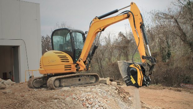 MB primé au salon international de la démolition