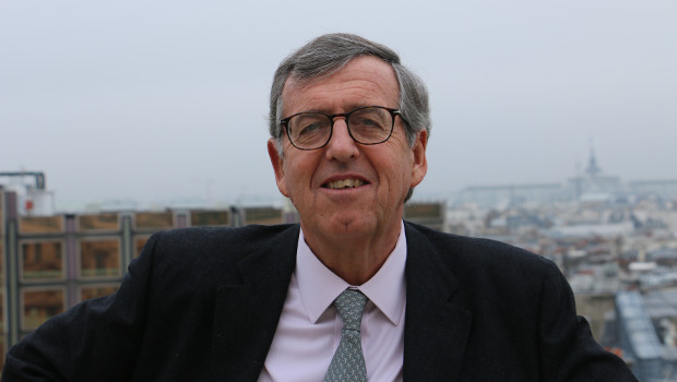 Le tracto Volvo sur le bûcher de la mondialisation